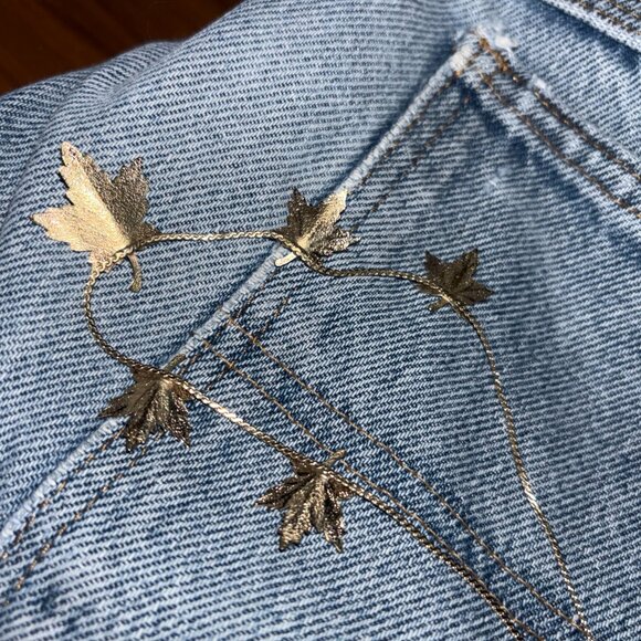 Vintage Gold Maple Leaf Neckpiece 15.25" - Picture 4 of 4